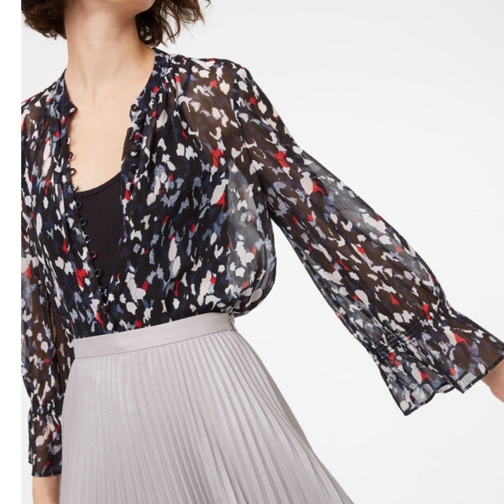 Club Monaco floral Lowryda Top blouse half button long sleeve